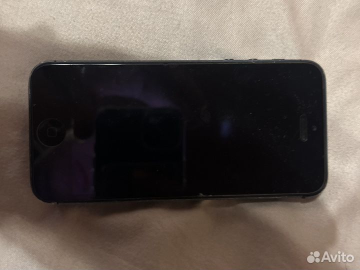 Телефон iPhone 5