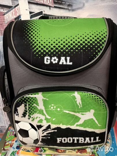 Школьный рюкзак