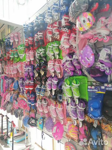 Набор роликовых коньков с защитой и шлемом