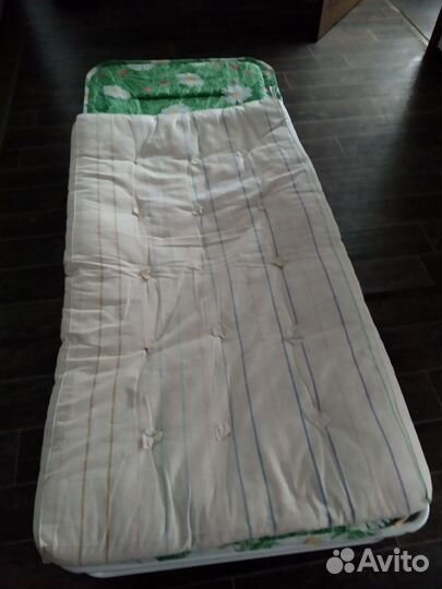 Раскладушка детская с матрасом бу