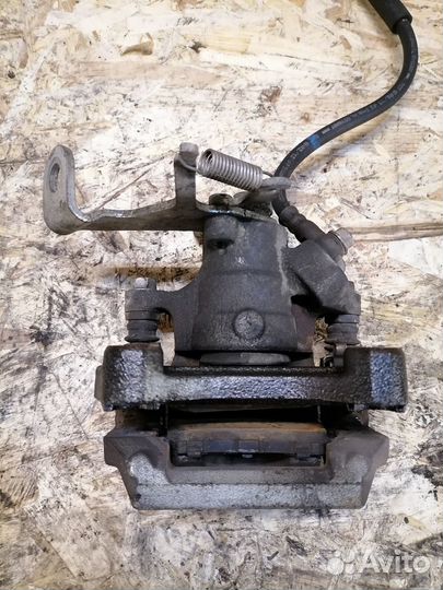 Суппорт задний правый Mazda CX 5 KE