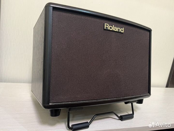 Roland ac-33 гитарный вокальный комбик