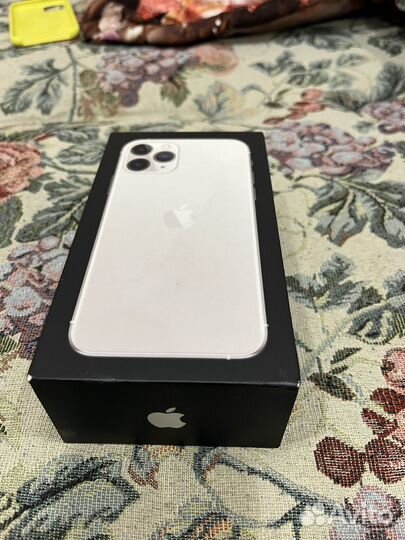 iPhone 11 Pro, 64 ГБ