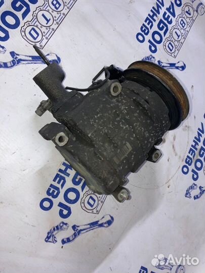 Компрессор кондиционера Toyota Cresta 100