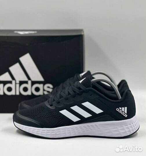 Кроссовки adidas classic