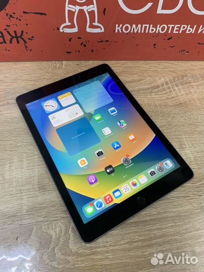 Планшет Apple iPad 6th 128Gb Wi-Fi+Sim