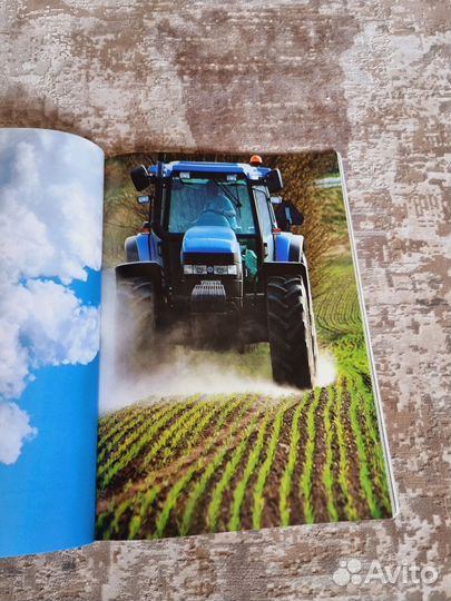 Книга - альбом Тракторы