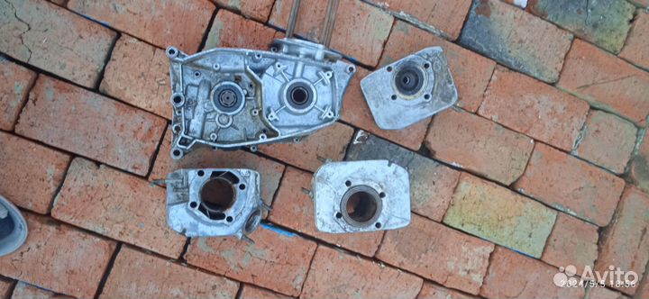 Запчасти на мотоцикл Ява 350