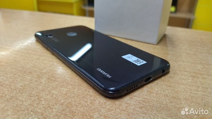 HUAWEI P20 Lite, 4/64 ГБ
