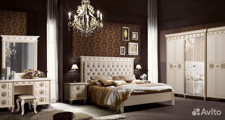 Спальный гарнитур