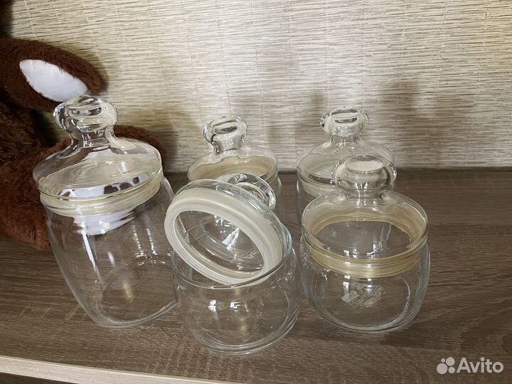 Емкости для сыпучих продуктов