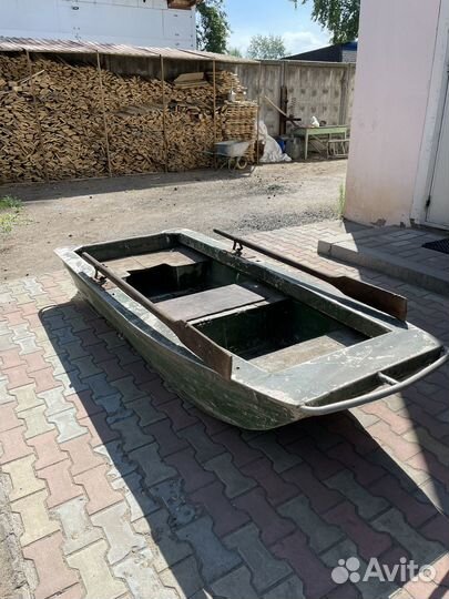 Лодка алюминивая