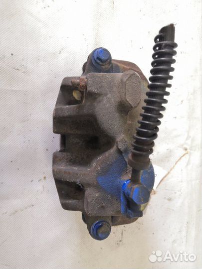 Суппорт тормозной передний левый Land Rover