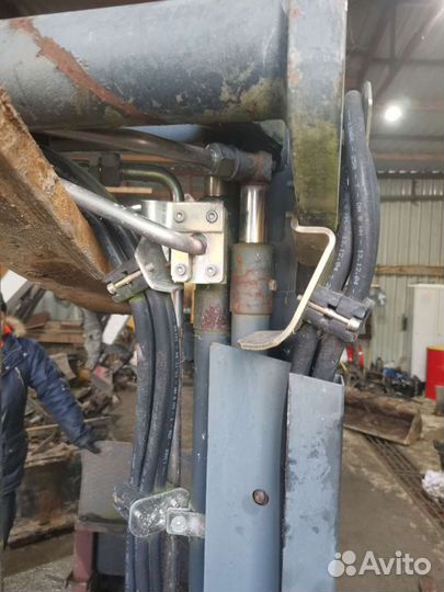 Подъемник, Стела от кары Linde (подойдёт на мтз)