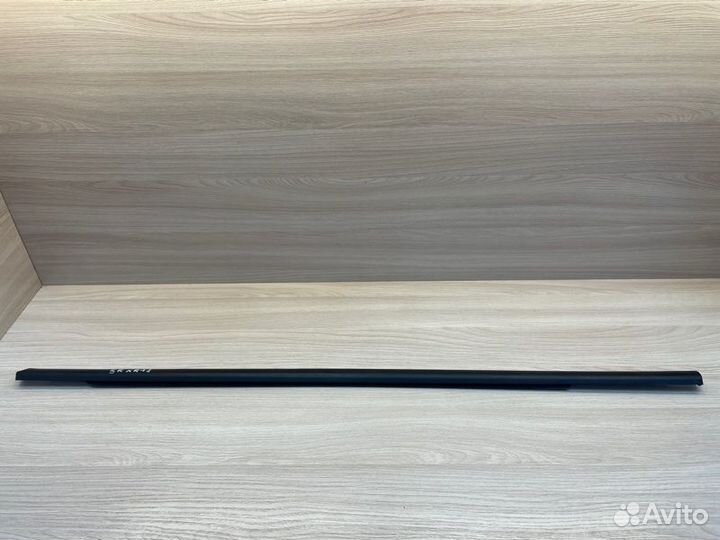 Уплотнитель стекла двери задний правый LADA X-Ray