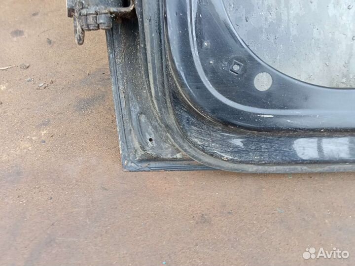 Дверь передняя правая Volkswagen touran