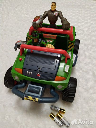 Машина Внедорожник военный