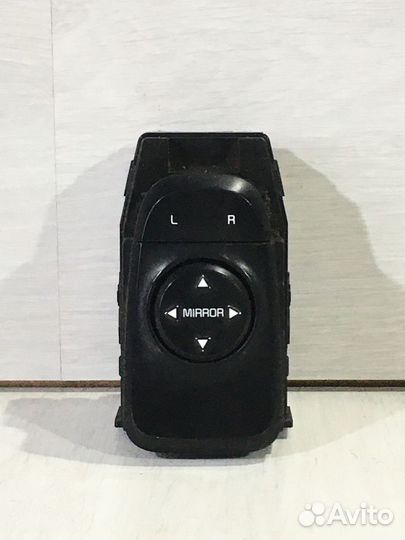 Блок управления зеркалами KIA RIO 4 1.4 ат седан