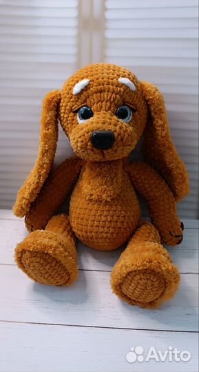 Вязаная игрушка собака