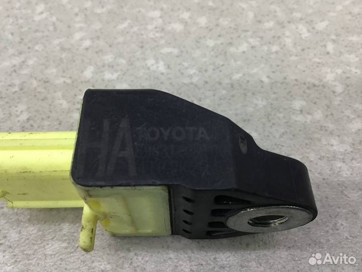 Датчик AIR BAG Toyota Highlander (U50) 2013 898310