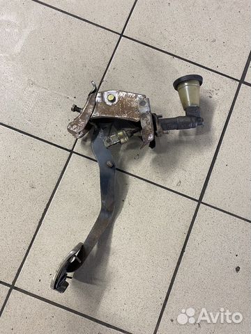 Педаль сцепления toyota supra a70