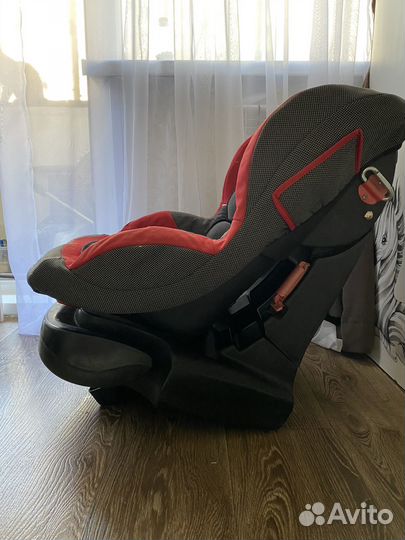 Детское автомобильное кресло с 9 месяцев до 18 кг