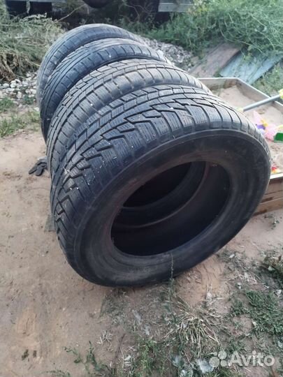 Nokian Tyres WR 235/60 R16