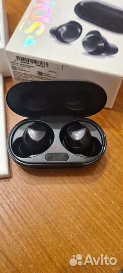 Беспроводные наушники samsung buds plus