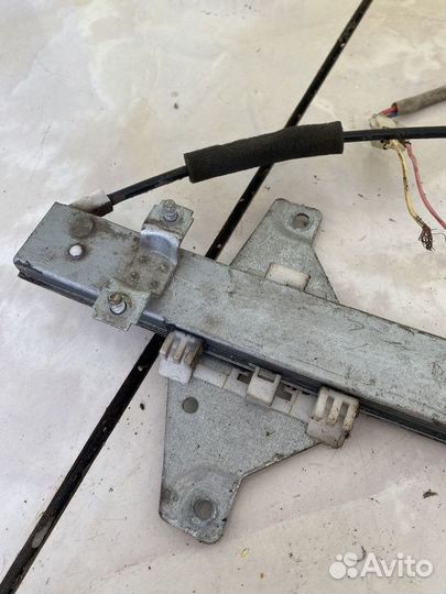 Стеклоподъемник задний правый Chery Fora 1.6