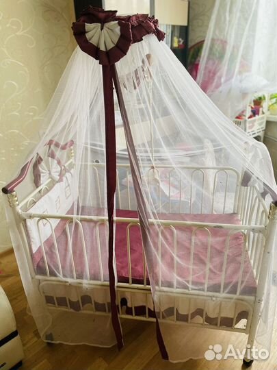 Кровать детская с балдахином