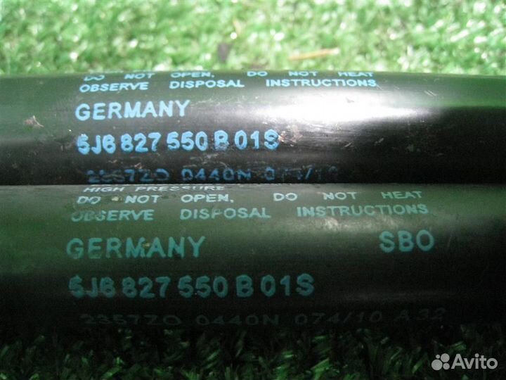 Амортизатор багажника (2 шт) Skoda Fabia 5J 2010