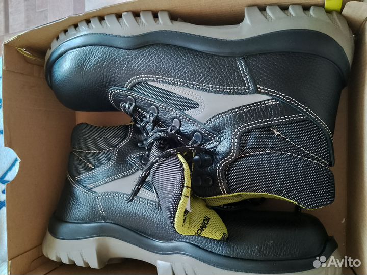 Ботинки кожаные демисезонные с композитным носком