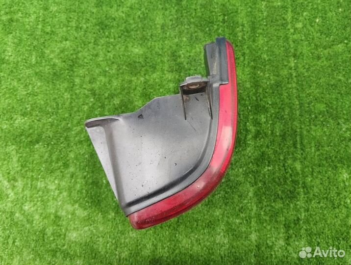 Задний фонарь Grand Cherokee