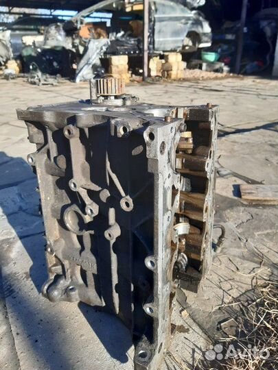 Блок цилиндров с поршнями Volkswagen Passat B6