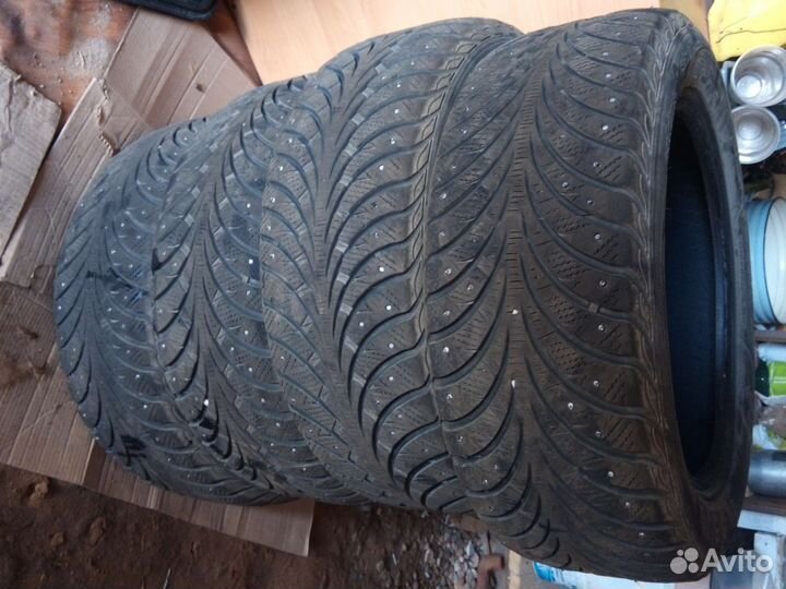 Sava Eskimo Stud 205/55 R16 91T