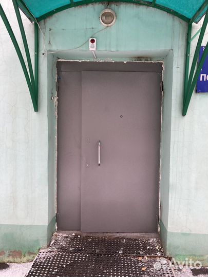 Дверь на карман (кладовку)