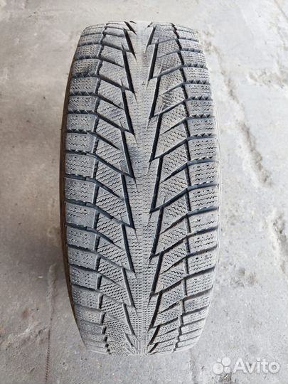 Hankook Winter I'Cept IZ2 205/65 R16 99T