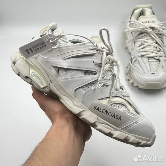 Balenciaga track