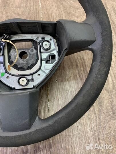 Руль Opel Zafira B минивэн 2010