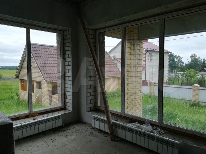 Коттедж 400 м² на участке 8,5 сот.