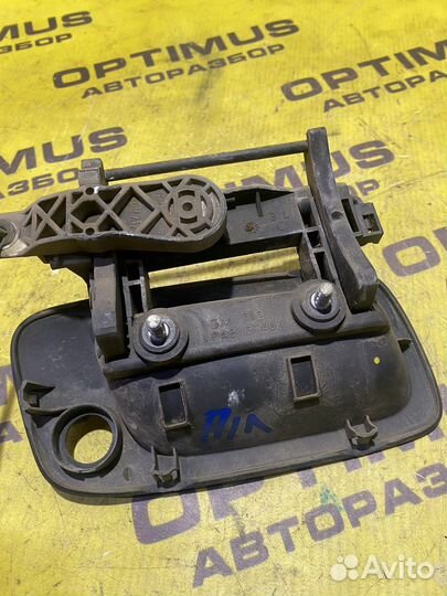 Передняя левая ручка Opel Astra G