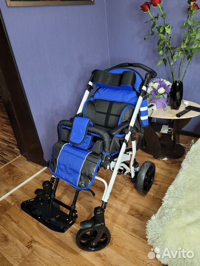Коляска для детей с дцп