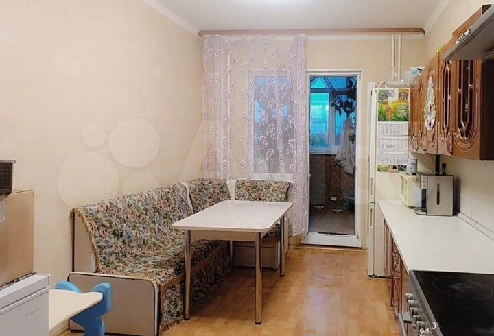 2-к. квартира, 68 м², 3/17 эт.