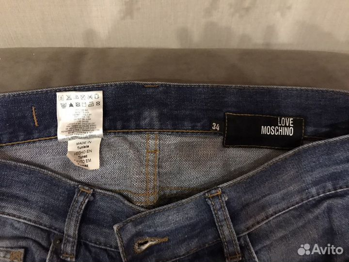 Джинсы love moschino