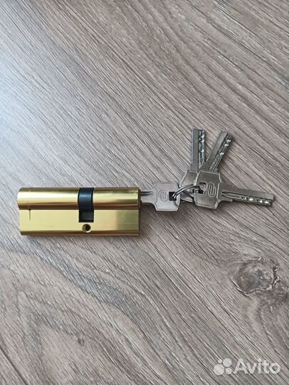 Личинка замка 3/8 см