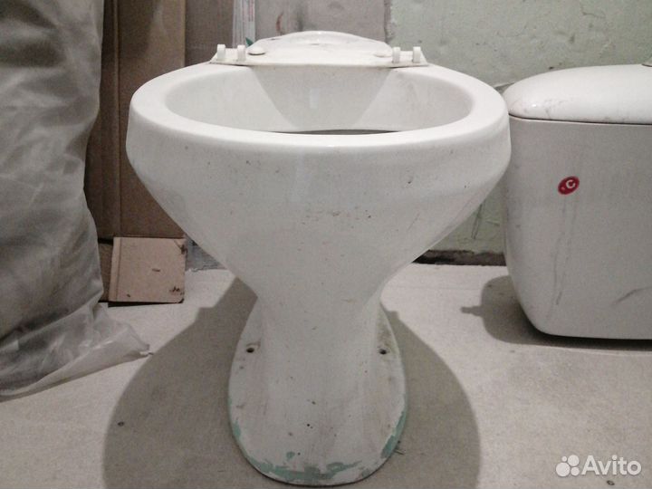 Унитазы и бачки бу