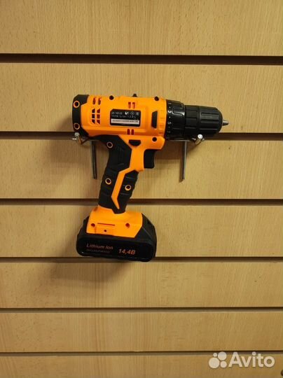 Шуруповерт Вихрь да-14Л-2ка