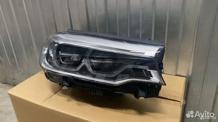 Правая фара BMW 5 Series G 30 LED Adaptive