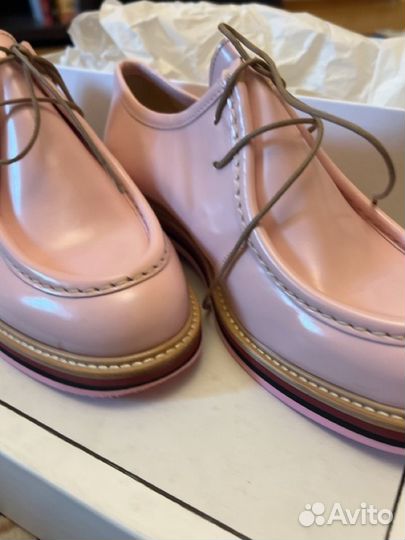 Продается обувь новая