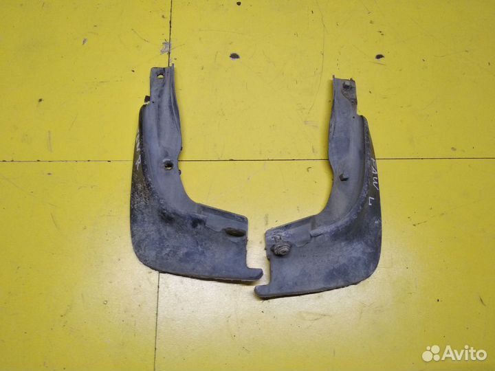 Брызговики передние Фав В5